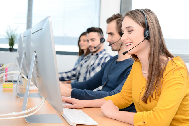 DER OPTIMALE STIMMGEBRAUCH FÜR CALL-CENTER MITARBEITER